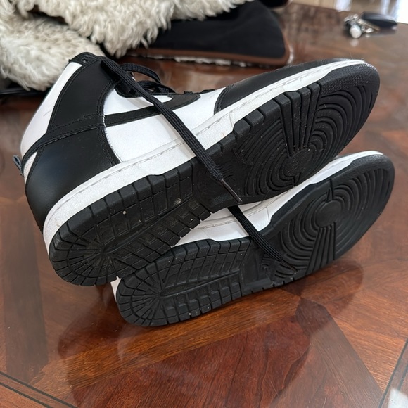 Nike dunks high top panda color way - Picture 5 of 9